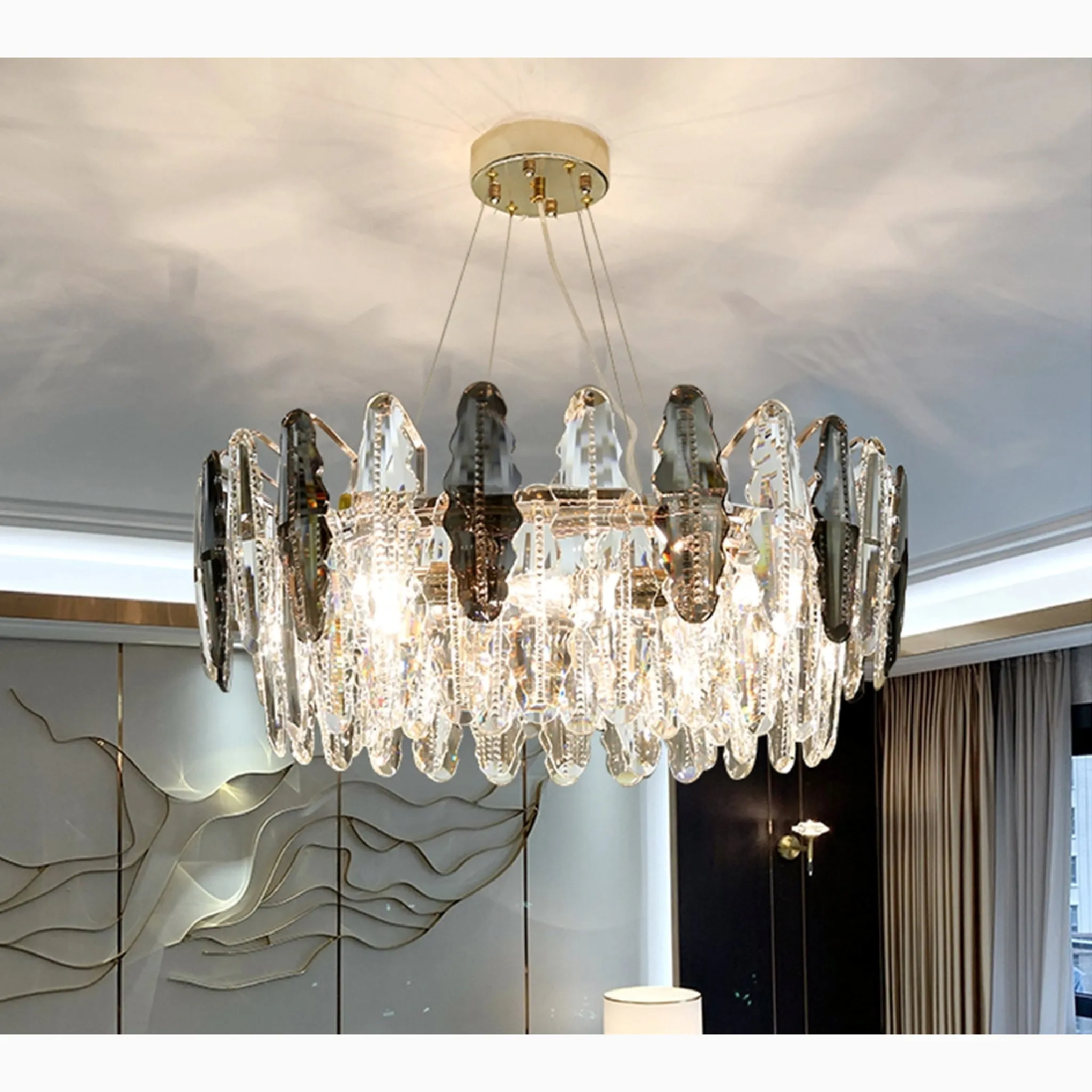 Almè | Elegant Luxury Gold Crystal Shine Chandelier