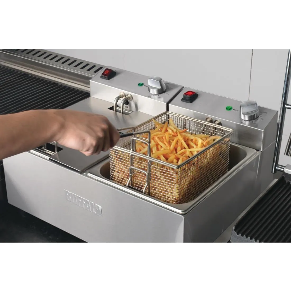 Buffalo Twin Tank Twin Basket 2x5Ltr Countertop Fryer 2x2.8kW - FC257