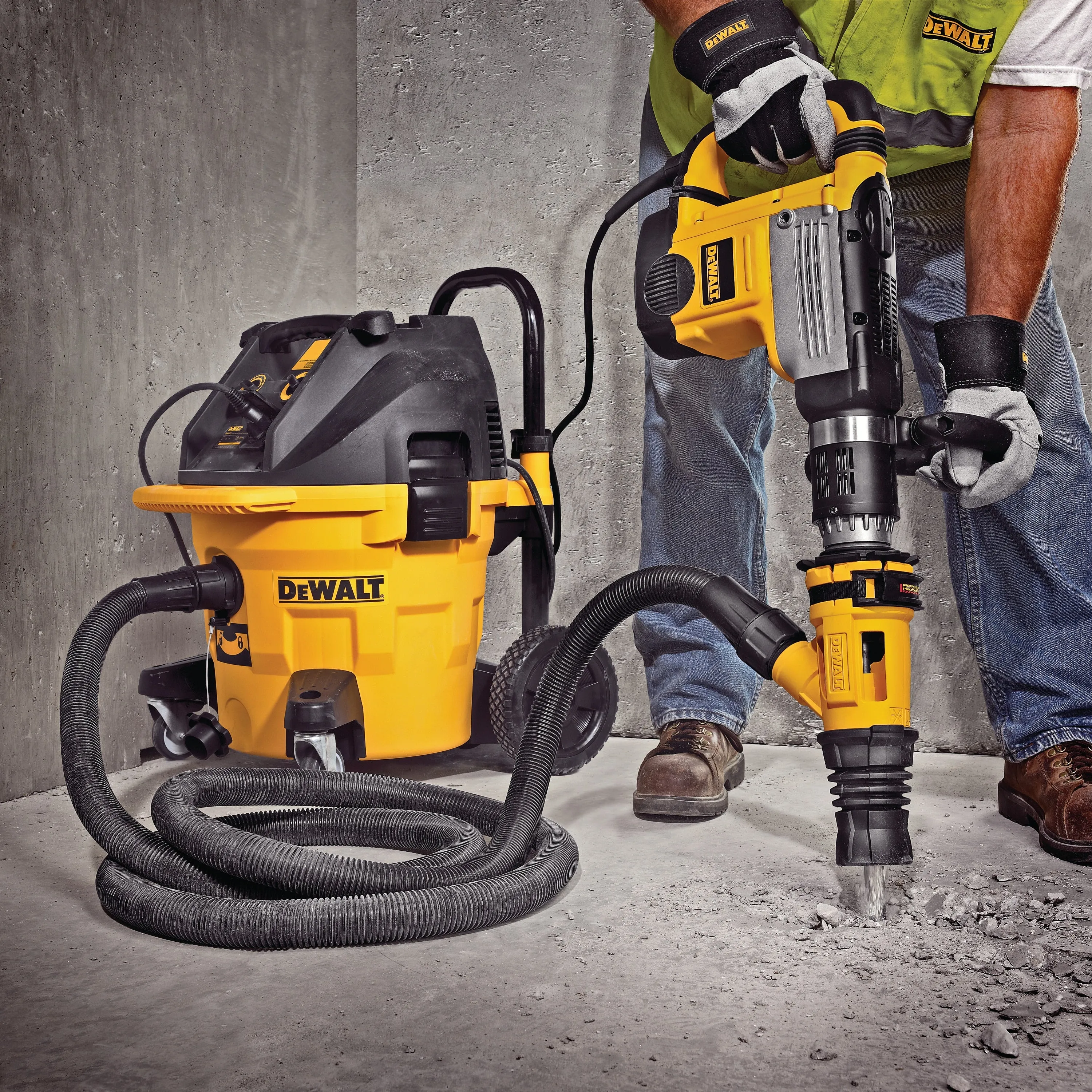 Dewalt® Large Hammer Dust Extraction - Chiseling, DWH053K