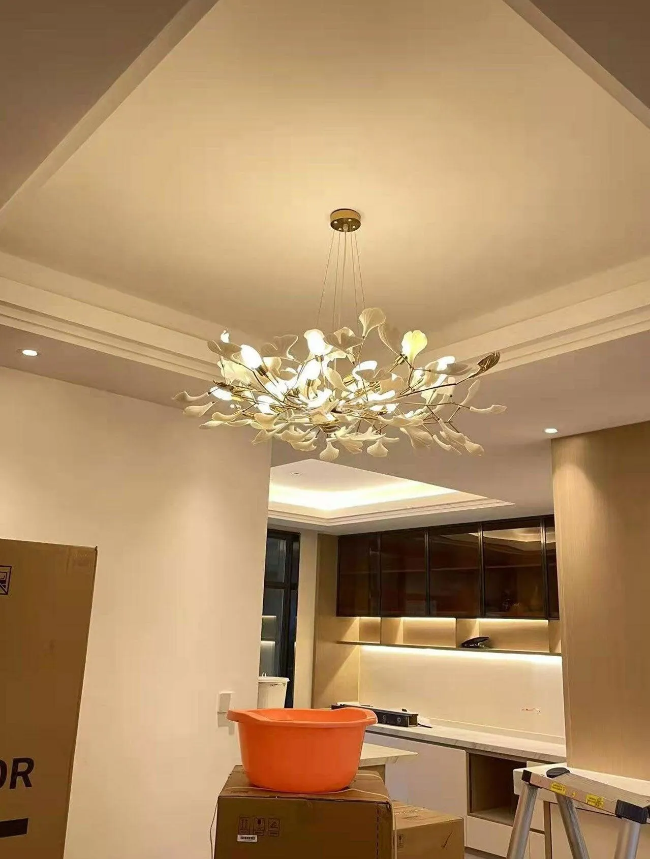 Gingko Chandelier B Style